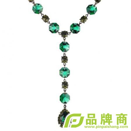 传说中祖母绿宝石也是爱神维纳斯所喜爱的宝石