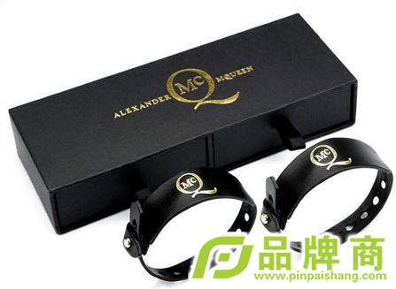Alexander McQueen 圣诞限定版暗黑系手镯系列