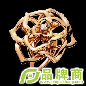 伯爵珠宝的情人节玫瑰花园